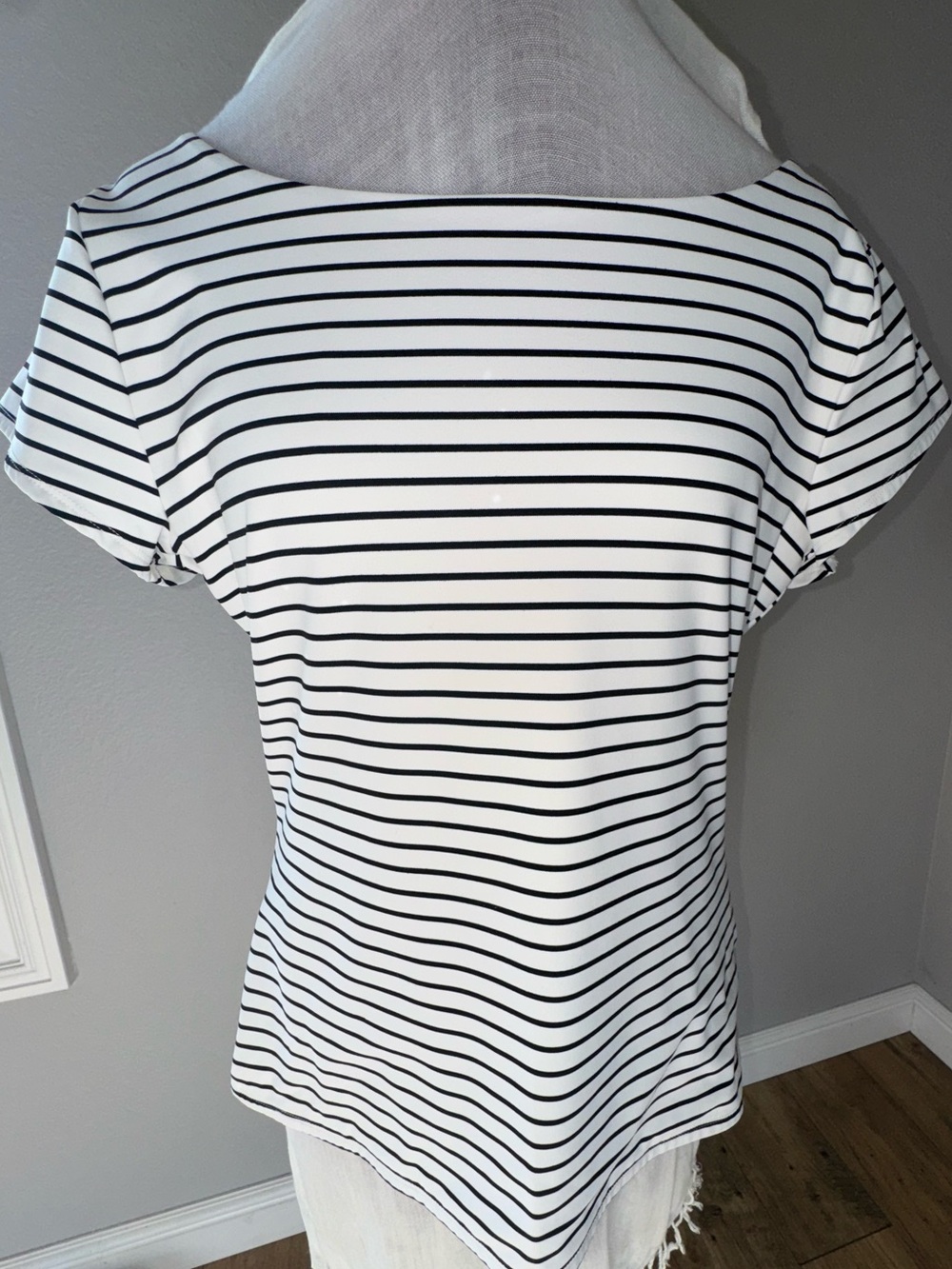 Worthington White and Black Striped Scoop Neck Tee